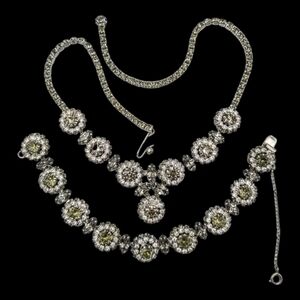 Vintage Weiss Gray Rhinestone Necklace & Bracelet Set